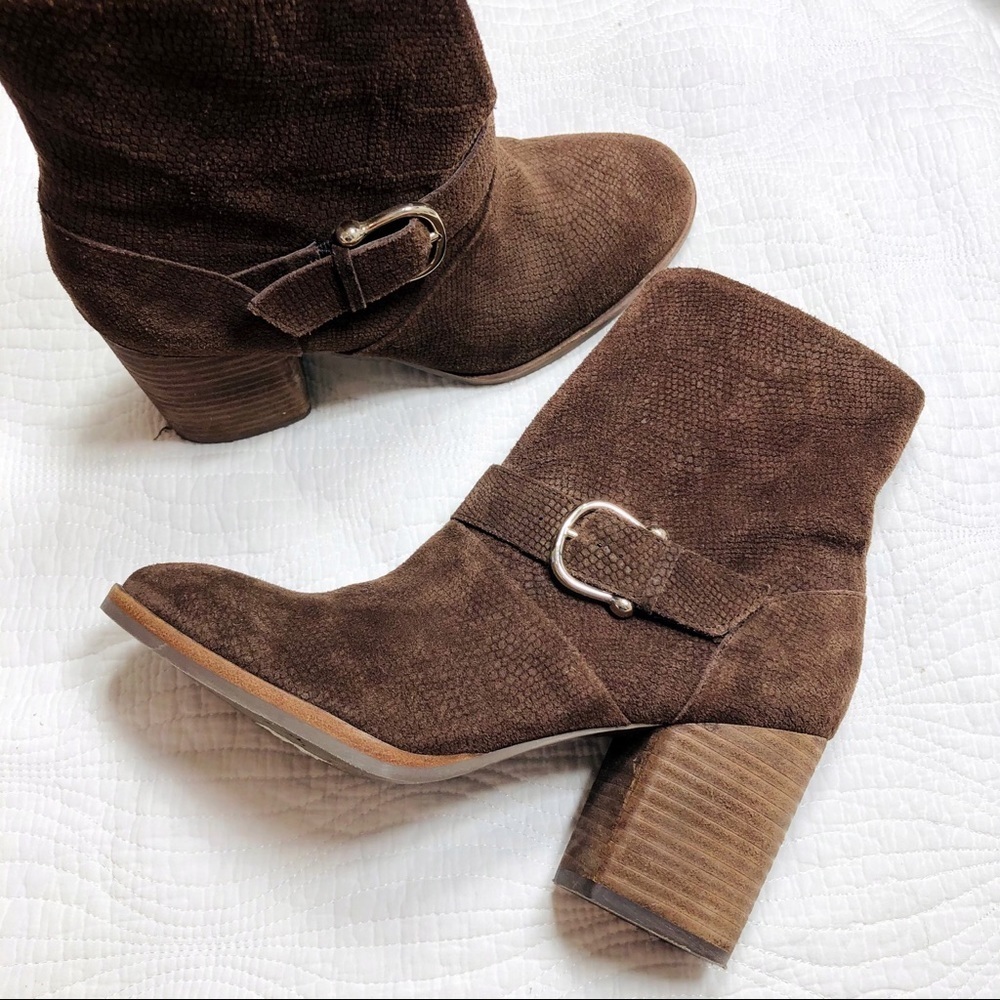 🔥Isola Lavoy brown suede booties sz8 New condition